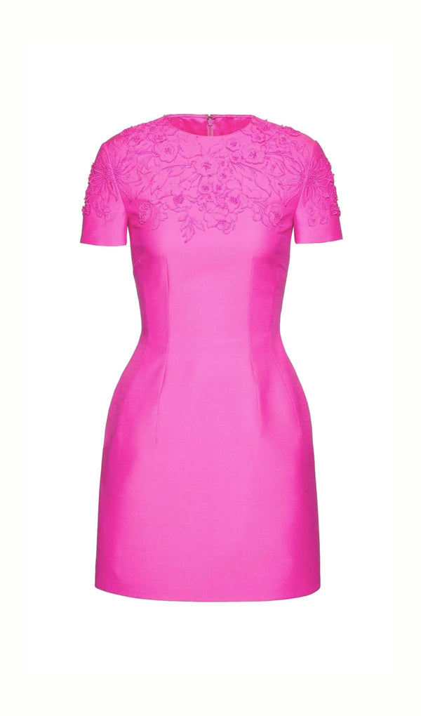 EMBROIDERED WAIST-TIGHTENING MINI DRESS IN PINK
