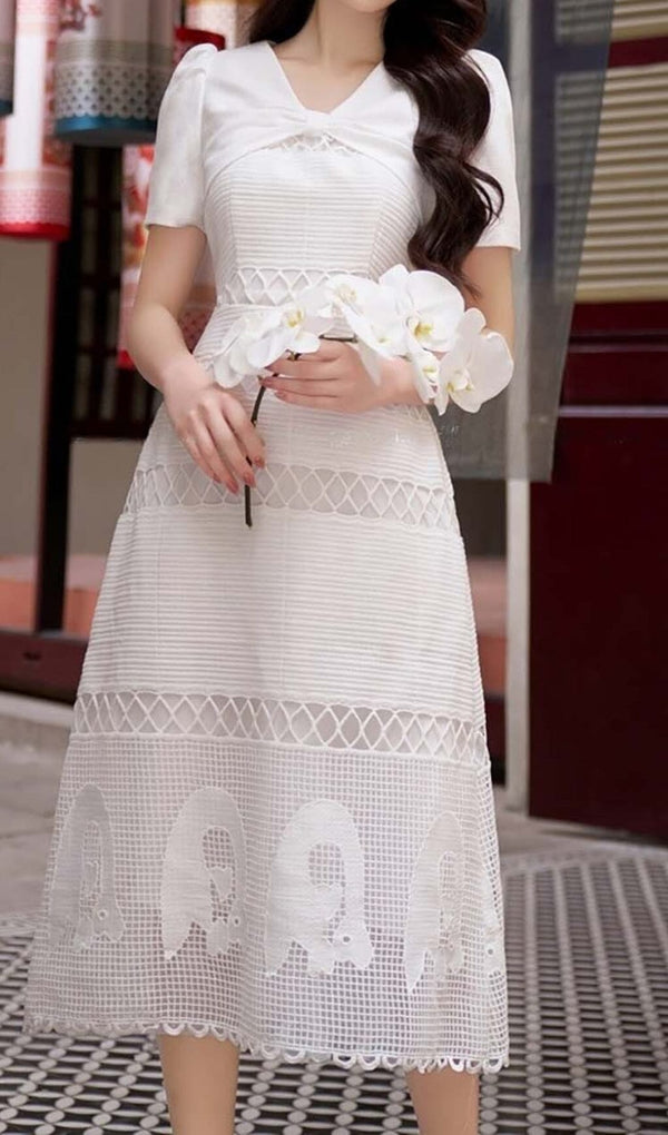 LACE EMBROIDERY MIDI DRESS IN WHITE DRESS STYLE OF CB 